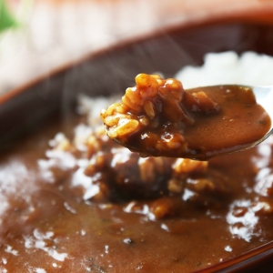 舞妓はんのまかないカレー(旨中辛)サムネイル2